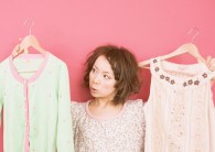 让顾客挑起来，不断激发顾客的购买欲望